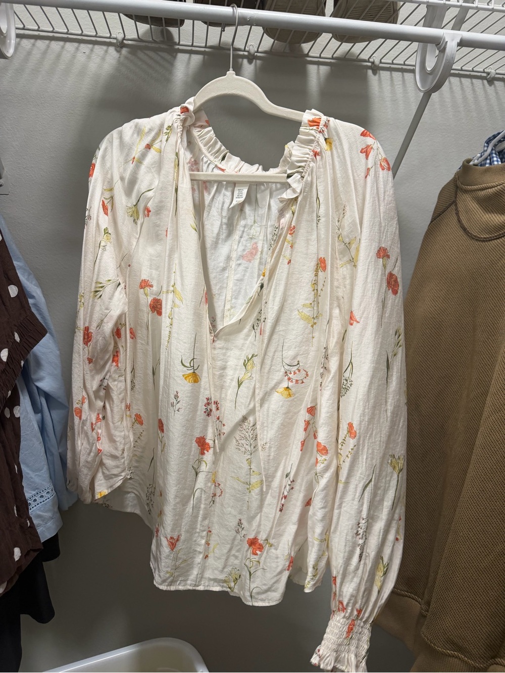 H&M Cream Floral Ruffle V-Neck Blouse with Coral & Yellow Blooms